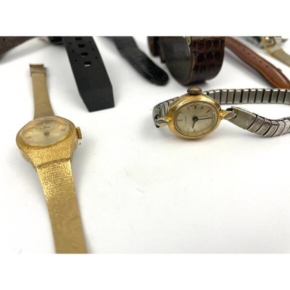 Lot Of 24 Vintage Assorted Watches For Repair Need New Batteries Untested Modern - Picture 8 of 13